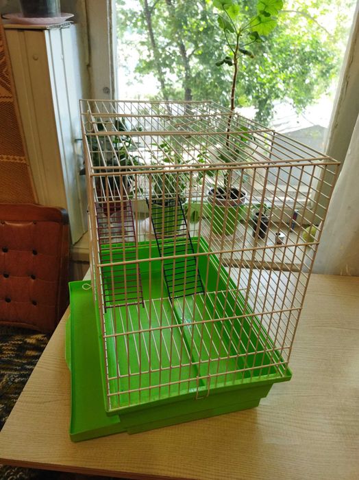 Продам великолепную клетку.