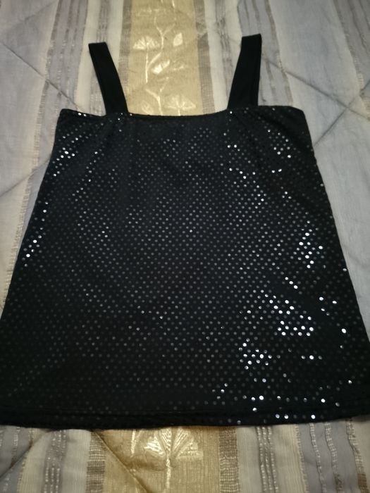 Vendo top preto com alças