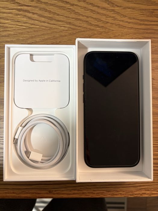 iPhone 15 128Gb Preto