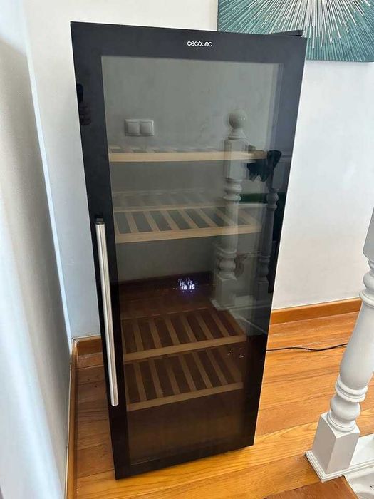 Frigorífico com porta de vidro Glass-Door Fridge