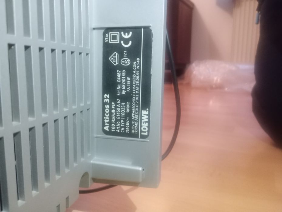 Telewizor Loewe Articos 32 cale LED
