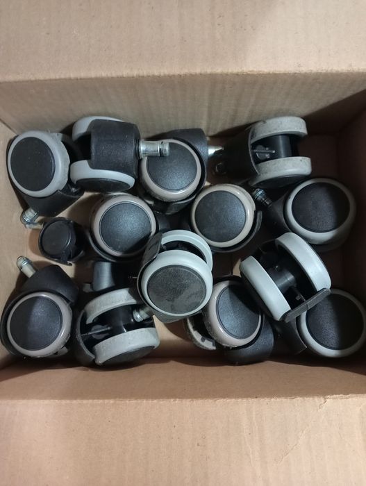 Колесики доя мебели кресла