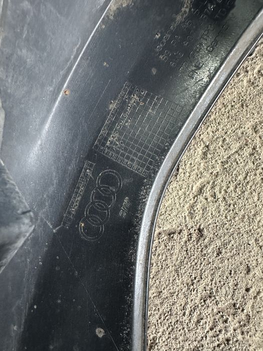 Бампер передній Audi A5 S5 B9 8W6 s-line