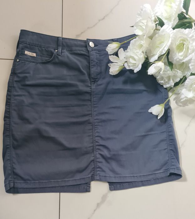 Spódniczka w rozm. 36