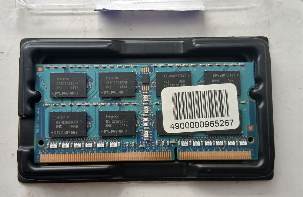 Оперативна пам'ять DDR4  Hynix 4Gb 2Rx8  PC3-10600S-9-11-F3