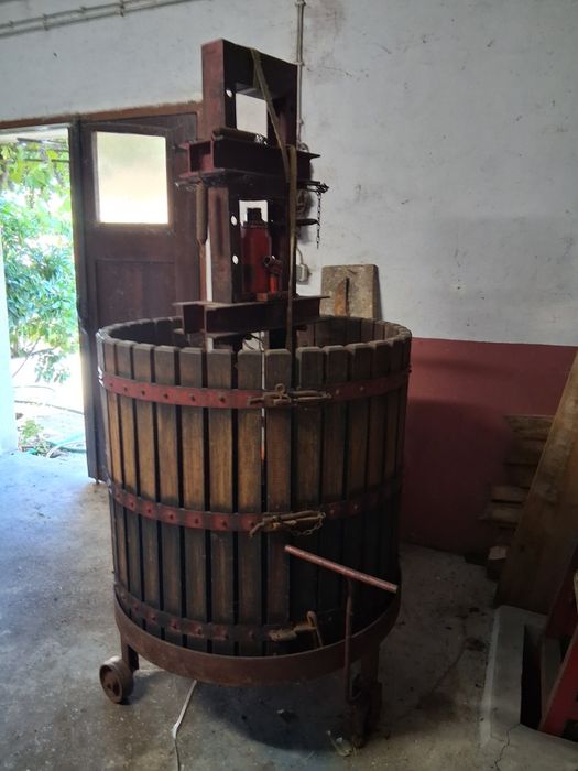 Prença para vinho