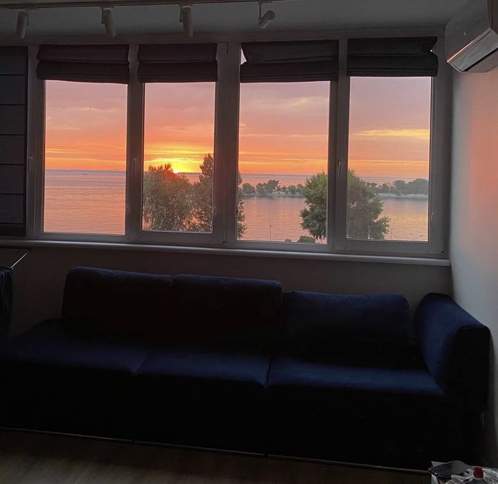 1-к кв. з розкішним видом на Дніпро