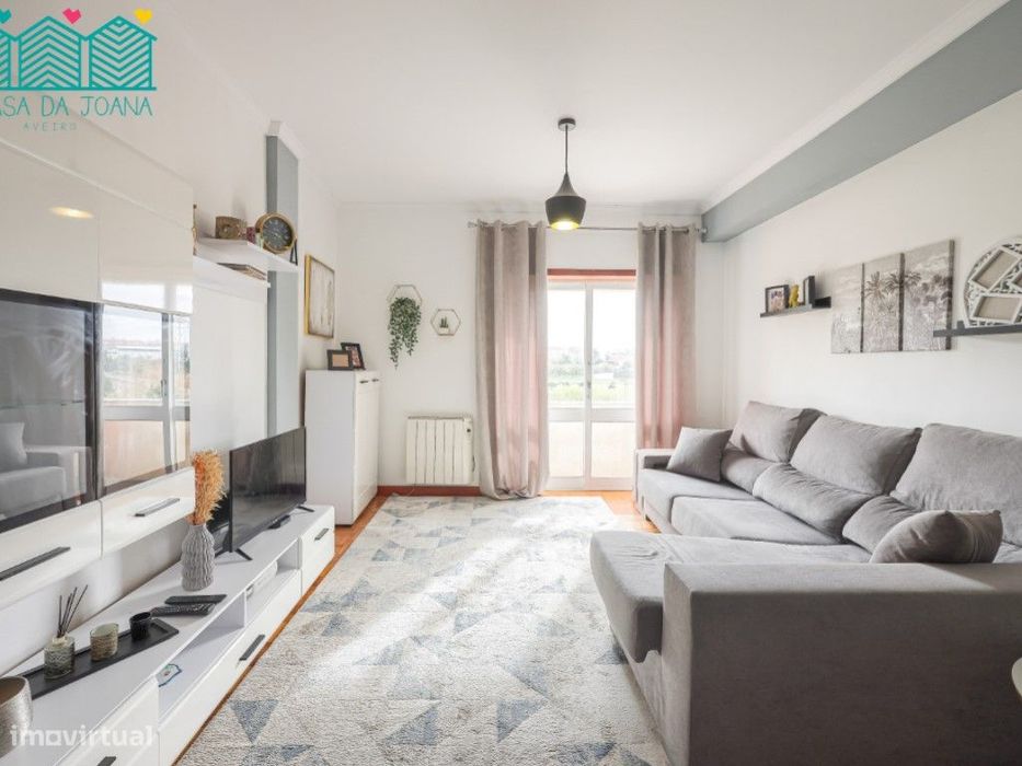 Apartamento T3 com Lugar de Garagem em Esgueira