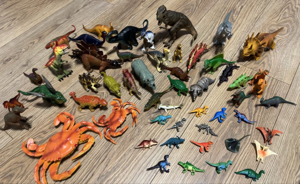 Динозаври, краби, парк юрського періоду