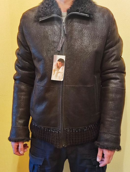 Срочно продам зимнюю коженку