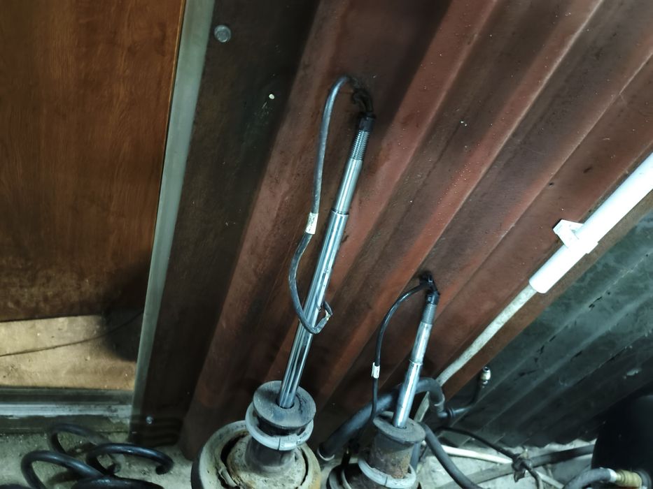 Amortyzator tył edc BMW e38 lewy i prawy