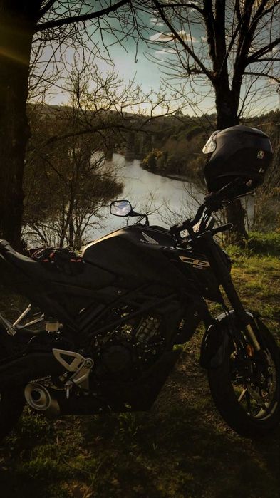 Honda cb125r - 2025 - 1700km