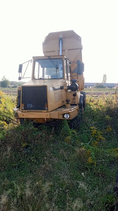 Wozidlo Volvo A 25 kiper