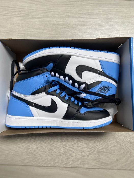Air Jordan 1 Retro High OG UNC Toe