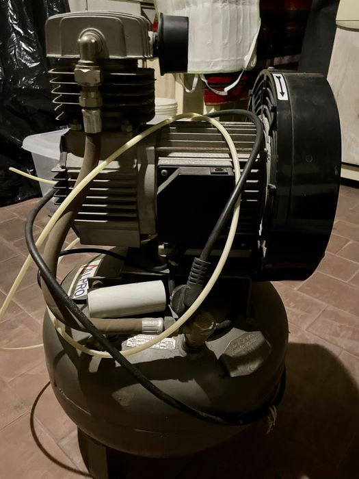 Compressor eletrico 24 L