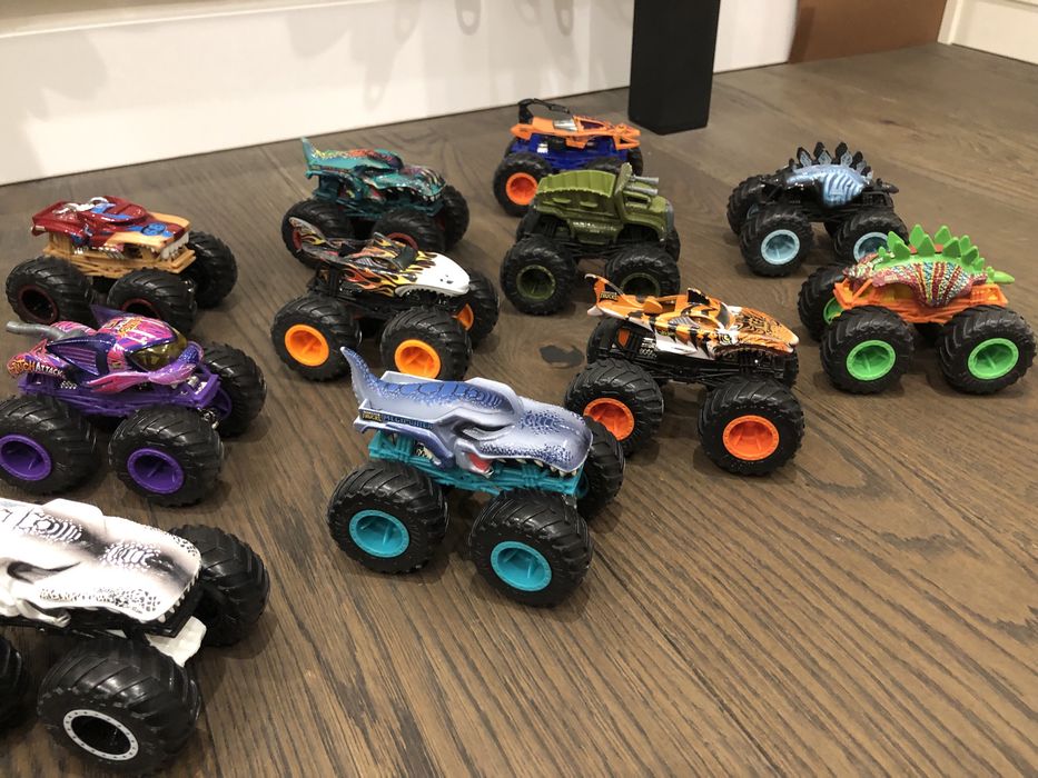 Monster Truck Hot Wheels