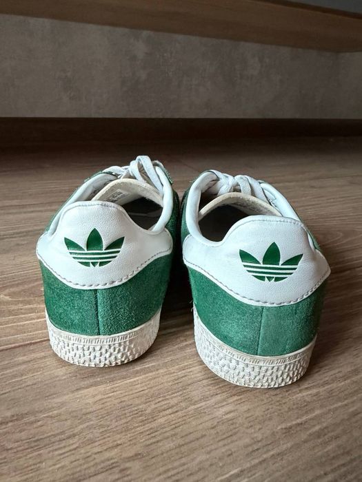 Adidas gazelle жіночі