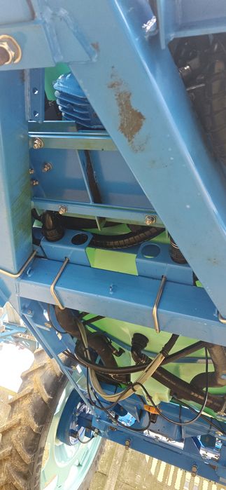 Opryskiwacz Berthoud Mayor 3200 28/27/24/21 m . ( Nie Kuhn/Hardi).ARAG