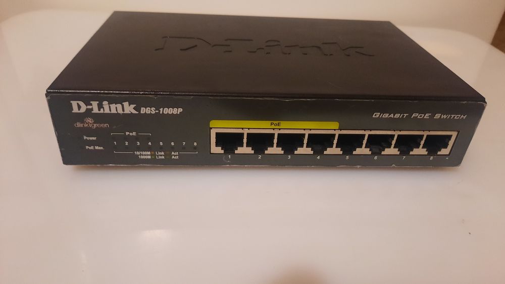 Комутатор D-Link DGS-1008P