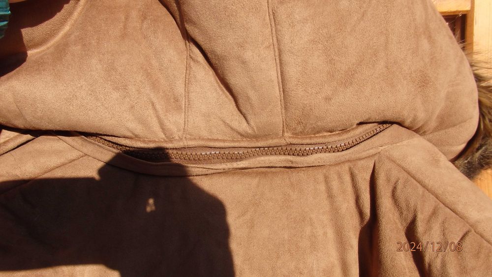 Kożuszek damski średni z odpinanym kapturem Blessing XXL