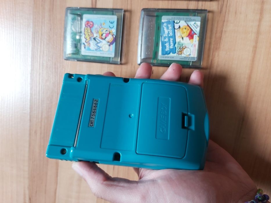 GameBoy Color com Bolsa e Jogos