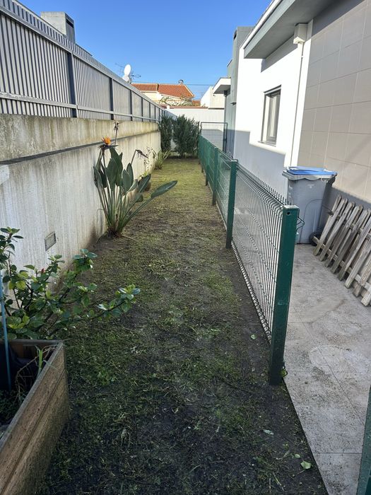 Limpeza de terrenos e jardins e póda de sebs . Orçamento gratuito
