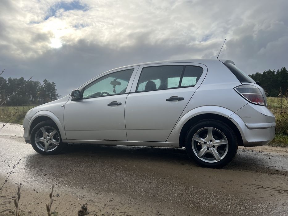 Opel astra H 1.4 bezyna /Lpg