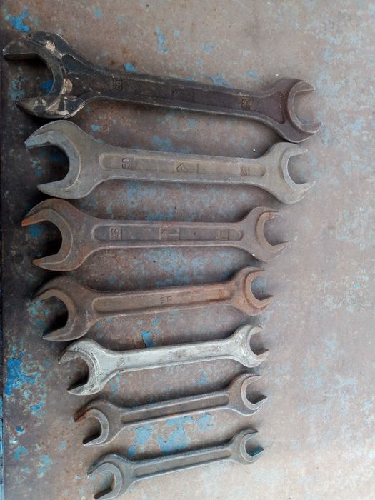 Ключи рожковые разные размеры от 50-55