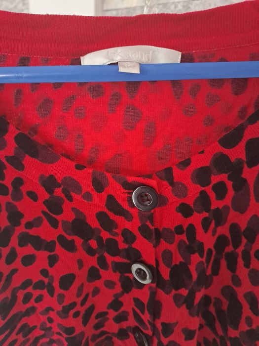 Czerwono-czarny dziewczęcy sweterek rozm.S lub rozm.na 10 lat