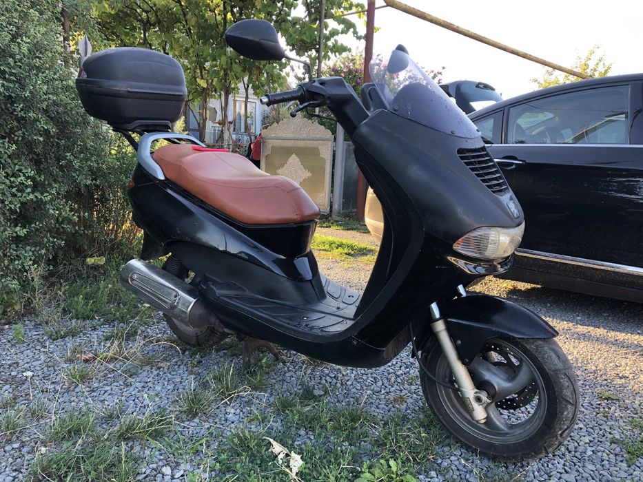 Скутер /мопед Peugeot Elyseo 125