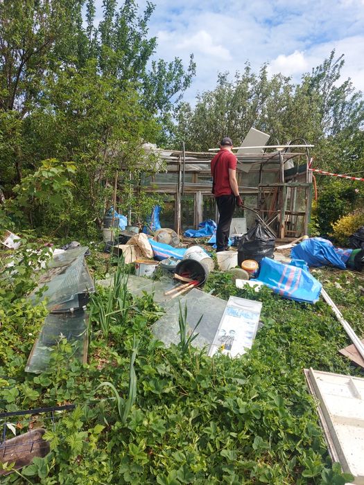 Opróżnianie Mieszkań Domów Strychów Piwnic Garaży Wywóz Gratów