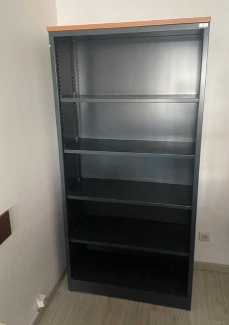 Conjunto de duas Estantes de metal com 12 Prateleiras