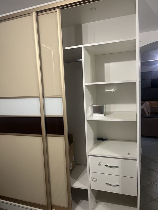 Шафа купе з дверима комбінований лакобель