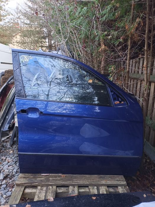 Drzwi prawy przód przednie BMW X5 e53 381 Le-mans blue