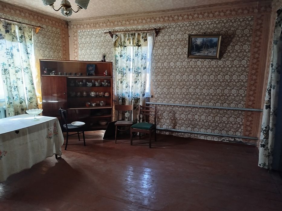 Цегляна частина будинку, окрема адреса, свій двір, Малин, 5 сот. землі