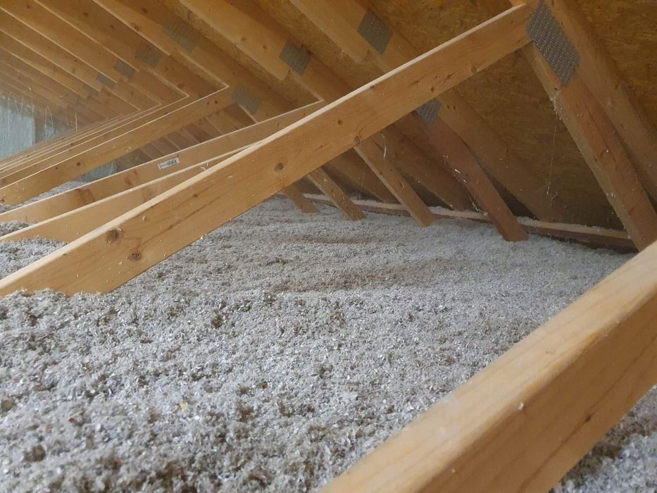 Ocieplenie stropu,dachu metodą wdmuchiwania,