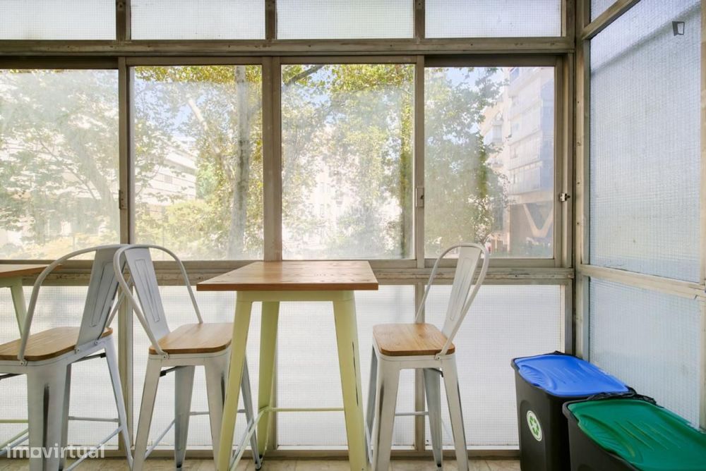 Quarto - localizado em Arroios Lisbon