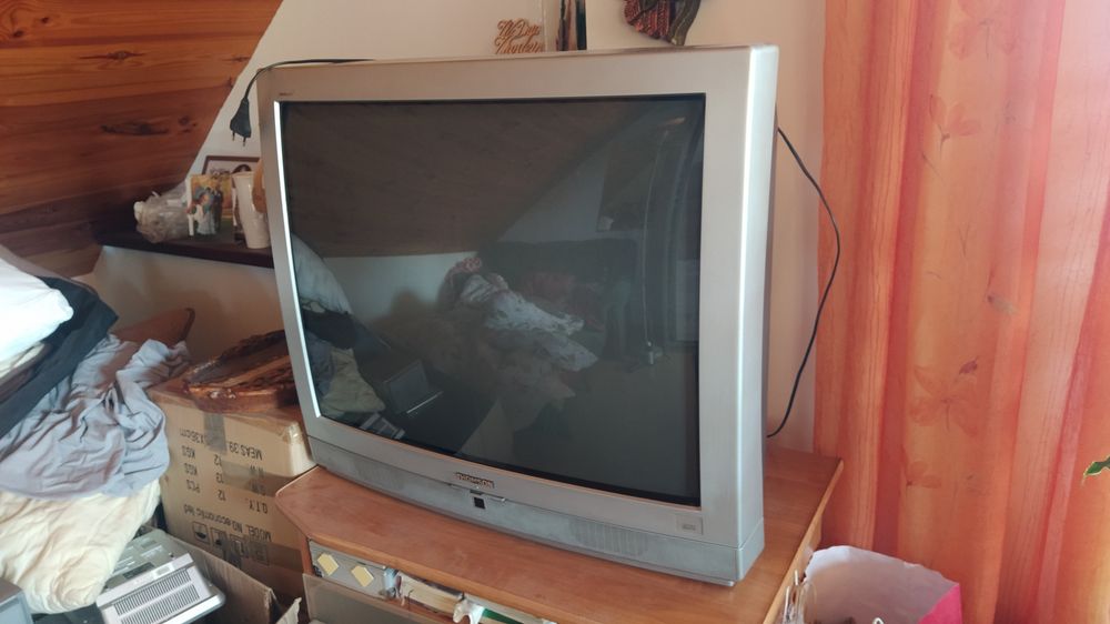 Telewizor,przewody itp