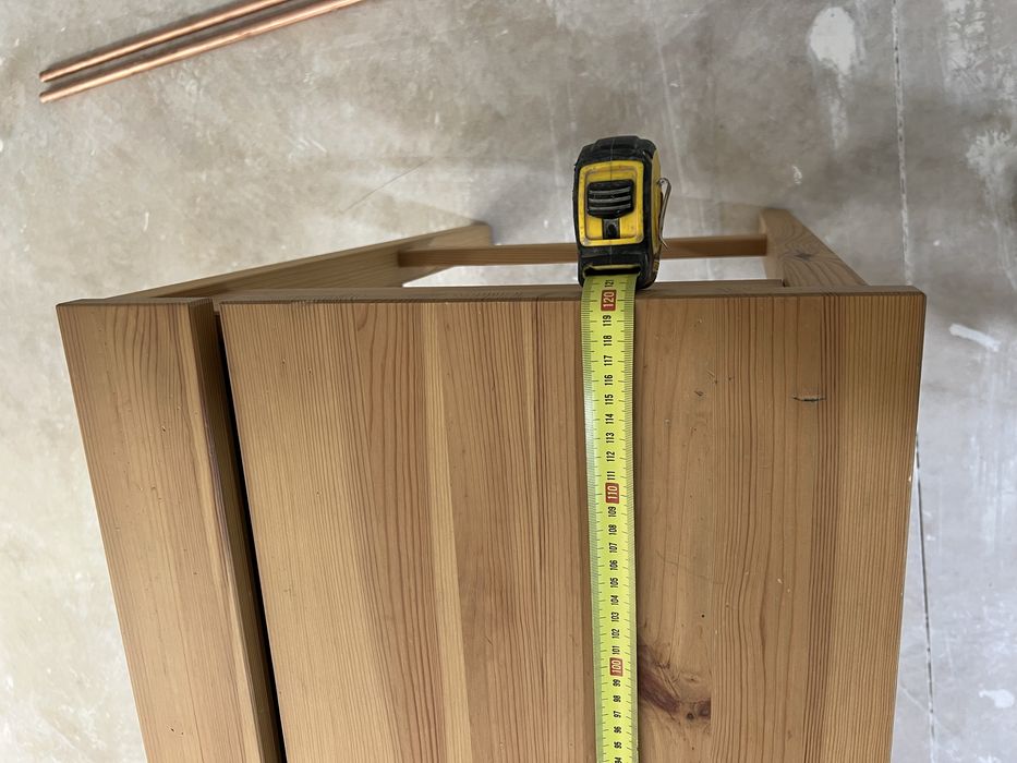 Secretária em madeira maciça com 2 gavetas – estilo IKEA