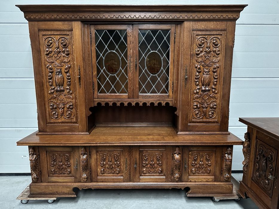 Piękny antyczny dębowy gabinet biblioteka/kredens biurko