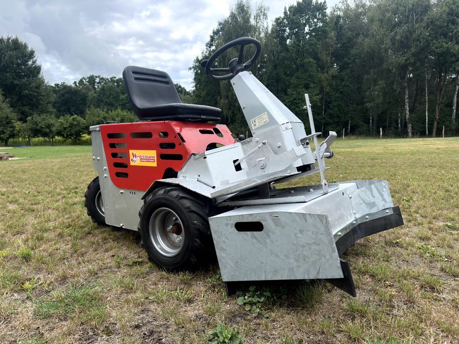 Westermann Cleanmeleon 2 - Pojazd samojezdny z zgarniaczem 900 mm