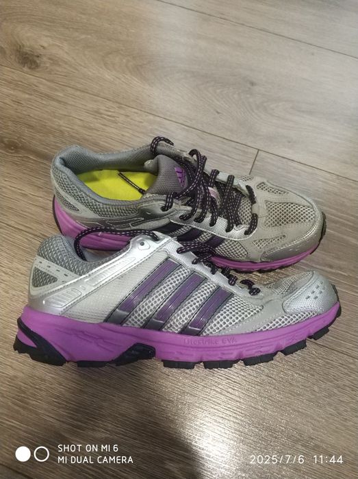 Кросівки Adidas lite strike EVA