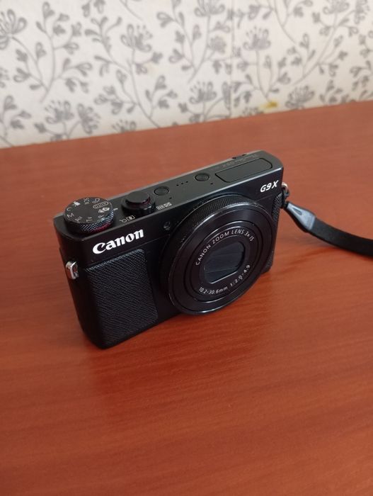 Продам цифровий фотоапарат Cenon G9x