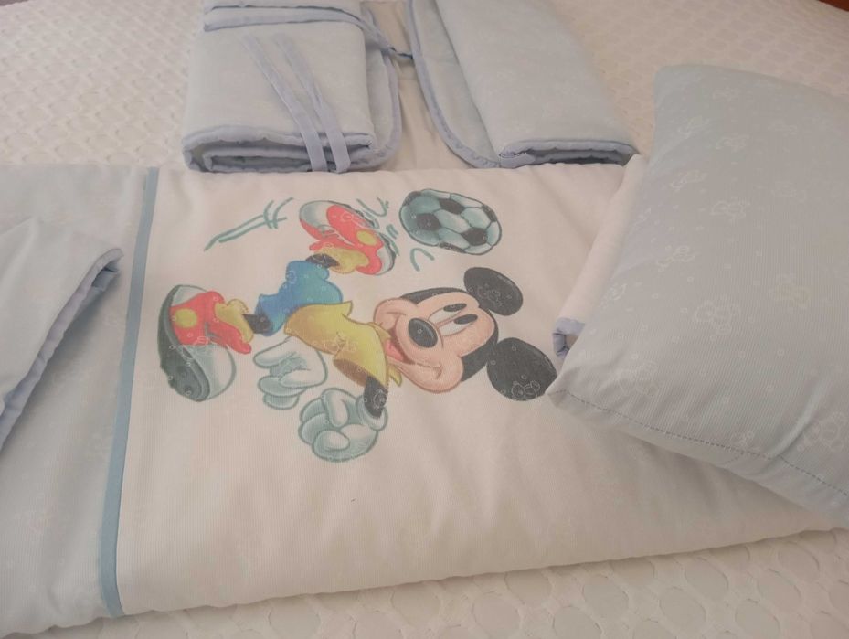 Conjunto Edredon, Almofada e Protector para berço ou cama de grades