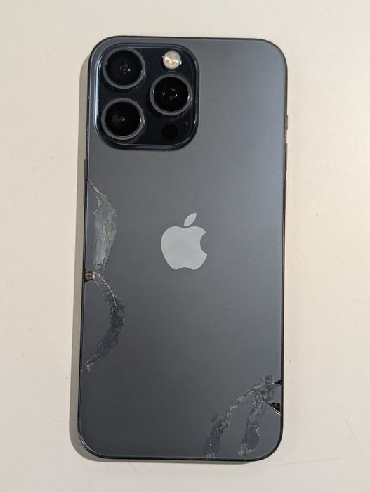 iPhone 15 Pro Max 256 e-sim