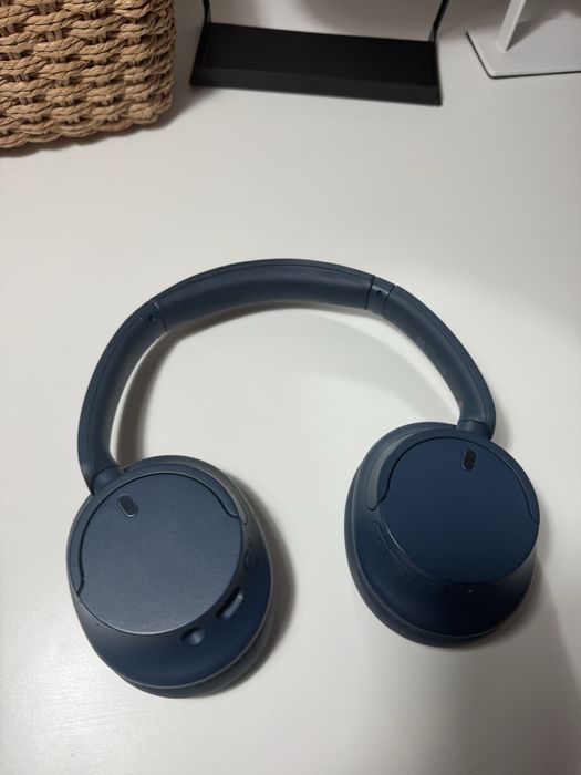 Headphones Sony WH-CH720N