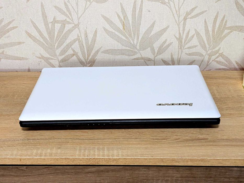 4 Ядра Быстрый LENOVO в Отличном Состоянии