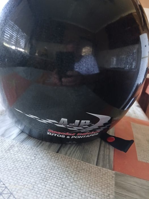 Capacete edição limitada Xutos e Pontapés