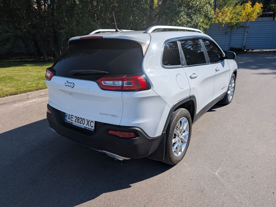 Jeep Cherokee KL 3.2 Limited