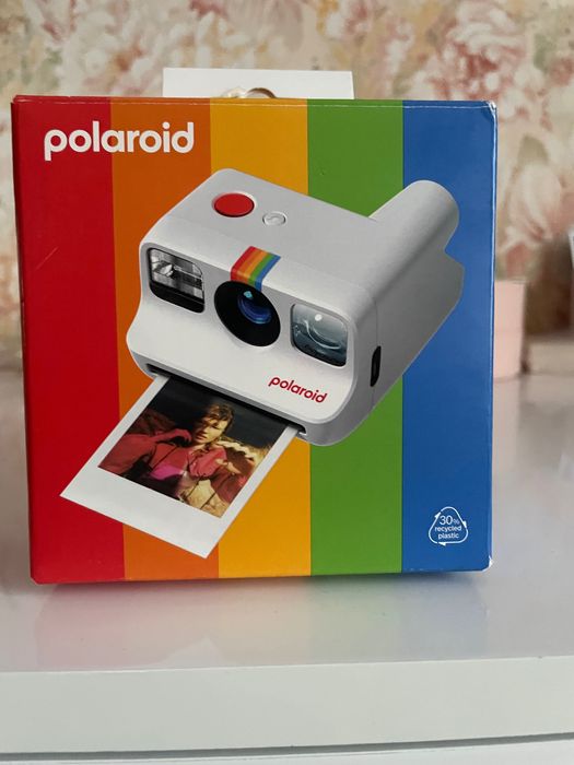 Фотоапарат POLAROID Go Gen 2 White  +фотопапір кольоровий, 16 фото
